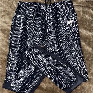 Women’s Nike leggings/tights
